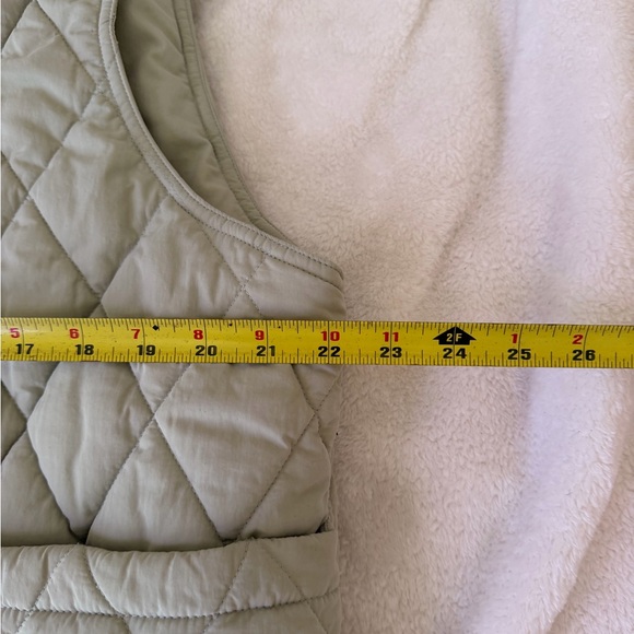 Stussy Quilted Sleeveless Vest in Sage Green - Picture 7 of 8